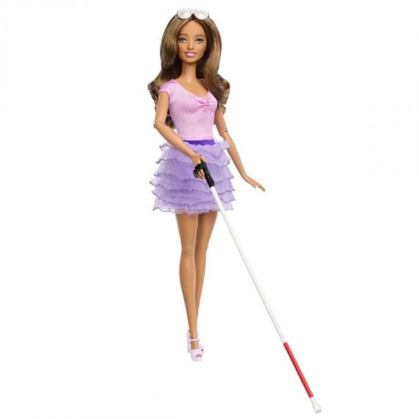Grupul Mattel a lansat prima păpuşă Barbie care este &#039;&#039;oarbă&#039;&#039;