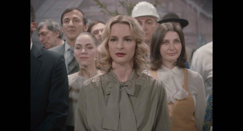 ANUL NOU CARE N-A FOST, lungmetrajul de debut al regizorului Bogdan Mureșanu, va avea premiera mondială la Festivalul Internațional de Film de la Veneția 18909159