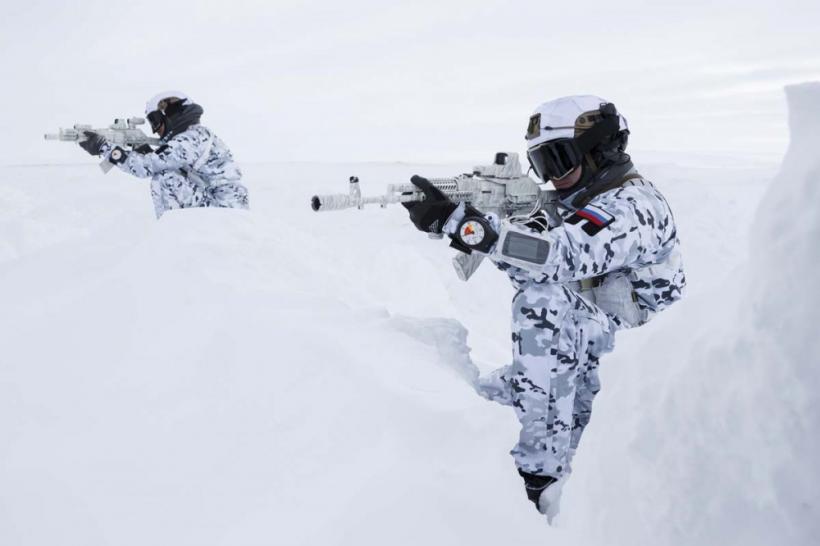 Rusia și China fac echipă pentru a îngheța puterea americană în Arctica. SUA vin cu un plan de atac