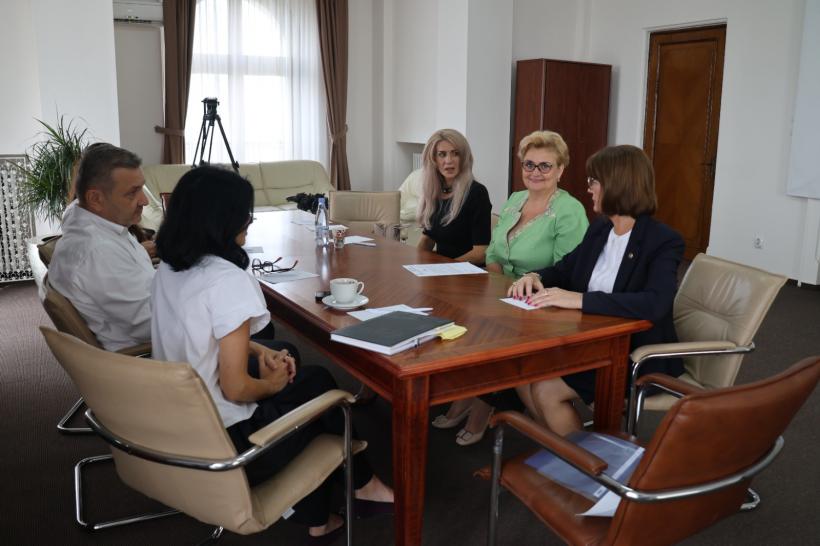 Maria Stoian părăsește PNL pentru PUSL, declanșând un val de plecări 18909446