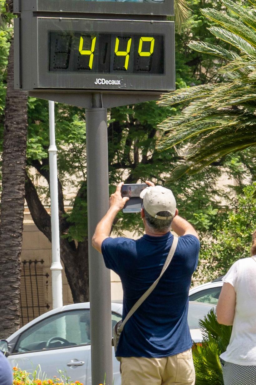 UNICEF: Sute de copii, uciși de caniculă. Stresul termic, o cauză directă a mortalității infantile 18909320