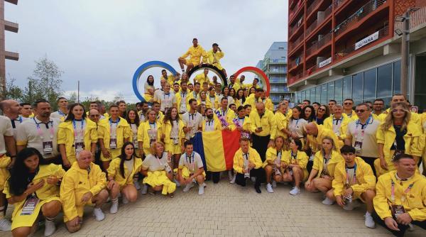 A început festivitatea de deschidere a Jocurilor Olimpice de la Paris 2024. Sătui de ploaie, tot mai mulți spectatori au plecat acasă  18909706