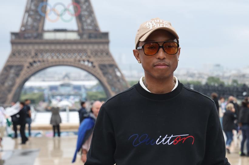 A început festivitatea de deschidere a Jocurilor Olimpice de la Paris 2024. Sătui de ploaie, tot mai mulți spectatori au plecat acasă  18909709