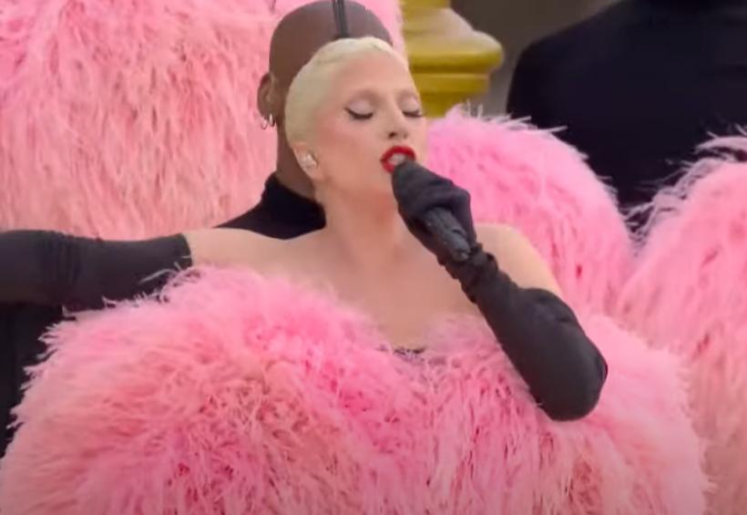 A început festivitatea de deschidere a Jocurilor Olimpice de la Paris 2024. Sătui de ploaie, tot mai mulți spectatori au plecat acasă  18909728