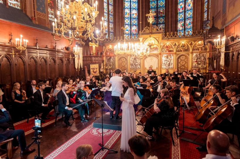 Turneu al Operei Naționale București  în contextul Jocurilor Olimpice - Ethos Românesc în Grădinile Palatului Versailles 18909684