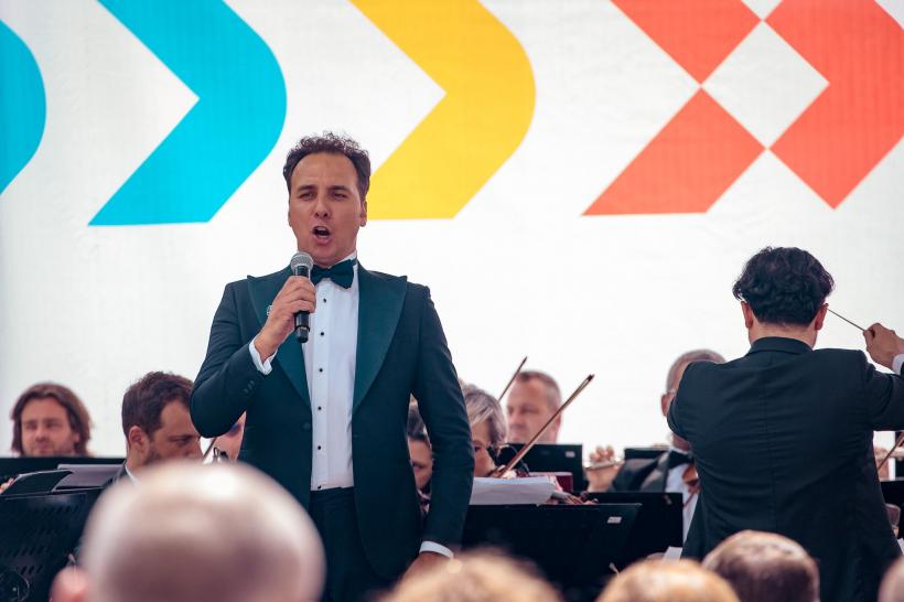 Turneu al Operei Naționale București  în contextul Jocurilor Olimpice - Ethos Românesc în Grădinile Palatului Versailles 18909690