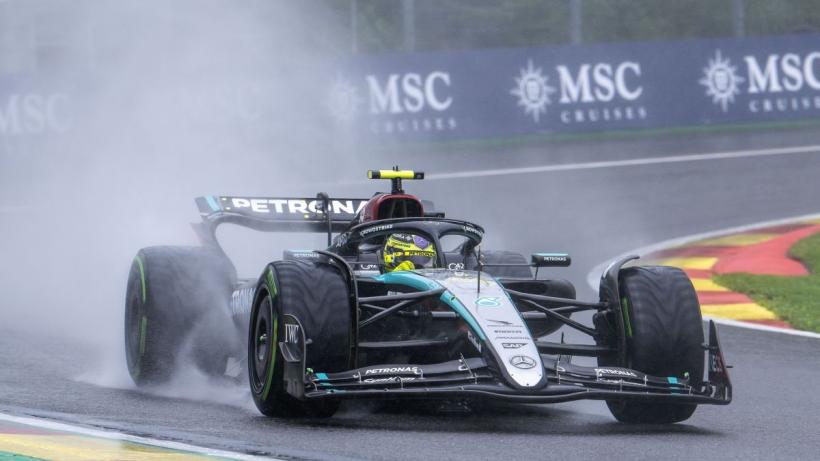 Hamilton a câștigat Marele Premiu de Formula 1 al Belgiei, după ce Russell a fost descalificat