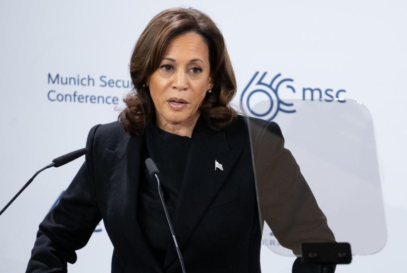 Kamala Harris ar urma să anunţe zilele următoare candidatul la funcţia de vicepreşedinte