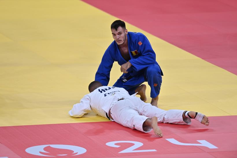 Judoka Alex Creț a trecut în optimile de finală la Paris 2024