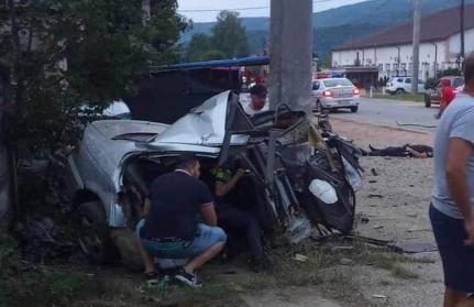 Polițiști morți într-un cumplit accident de circulație. Colega lor se află în spital cu răni grave