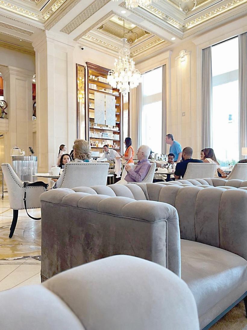 La terasă, în New York 18910585