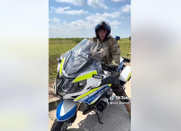 Poliţistul care i-a împrumutat Dianei Şoşoacă motocicleta, destituit pentru comportament necorespunzător și încălcarea regulilor interne