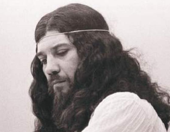 Povestea de viață și de moarte a lui Nicu Covaci: „Să mă ardă și să mă arunce de pe munte în jos, spre mare, să plutesc peste tot” 18910936