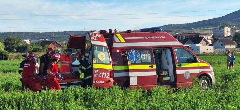 Incident aviatic: Un planor a aterizat forțat pe un câmp lângă Gara Deva. Pilotul a fost rănit 18911483