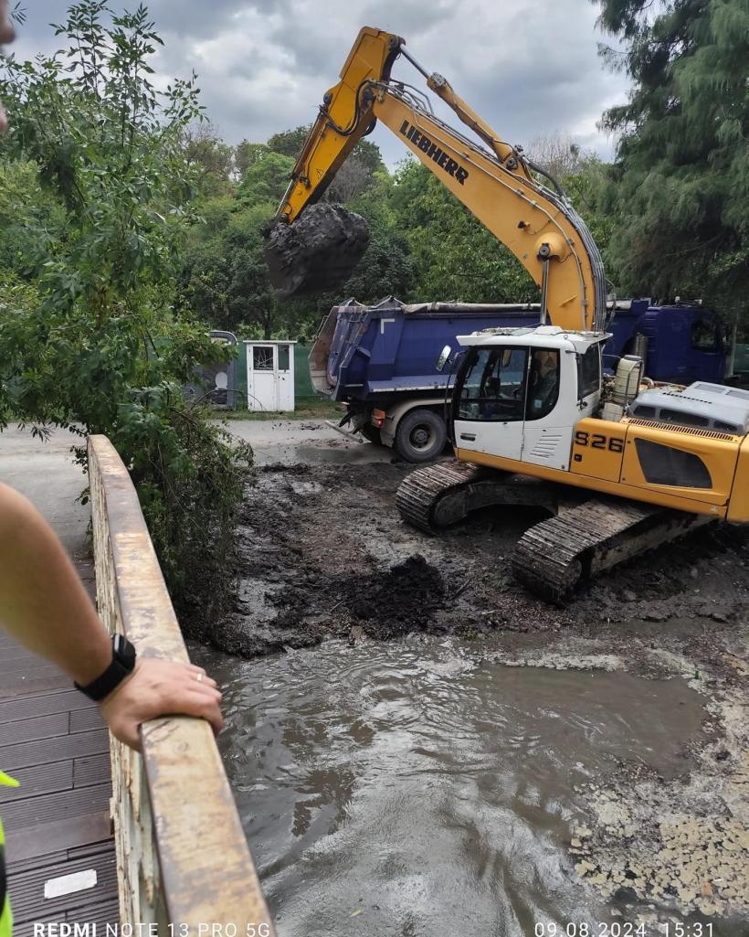 Au început lucrările de decolmatare a Lacului Tineretului din Capitală  18911944