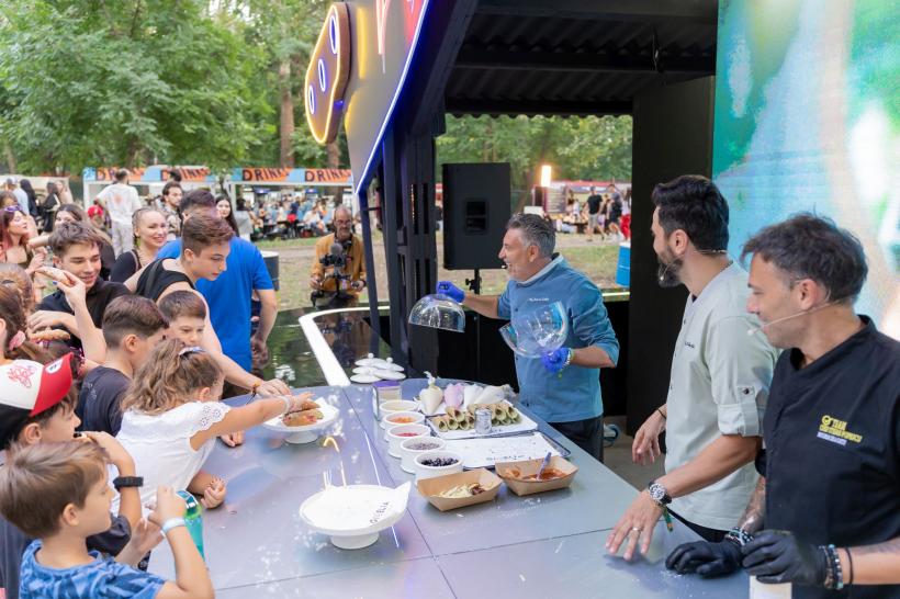 Jurații Chefi la cuțite au încântat publicul Summer Well Festival cu preparate savuroase. Chef Orlando Zaharia: „Au fost trei zile extraordinare la Domeniul Știrbey” 18912140