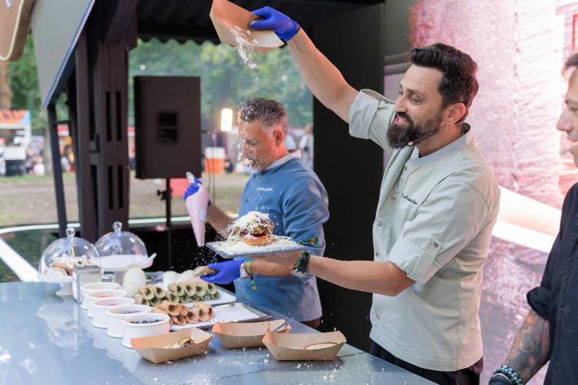 Jurații Chefi la cuțite au încântat publicul Summer Well Festival cu preparate savuroase. Chef Orlando Zaharia: „Au fost trei zile extraordinare la Domeniul Știrbey” 18912142