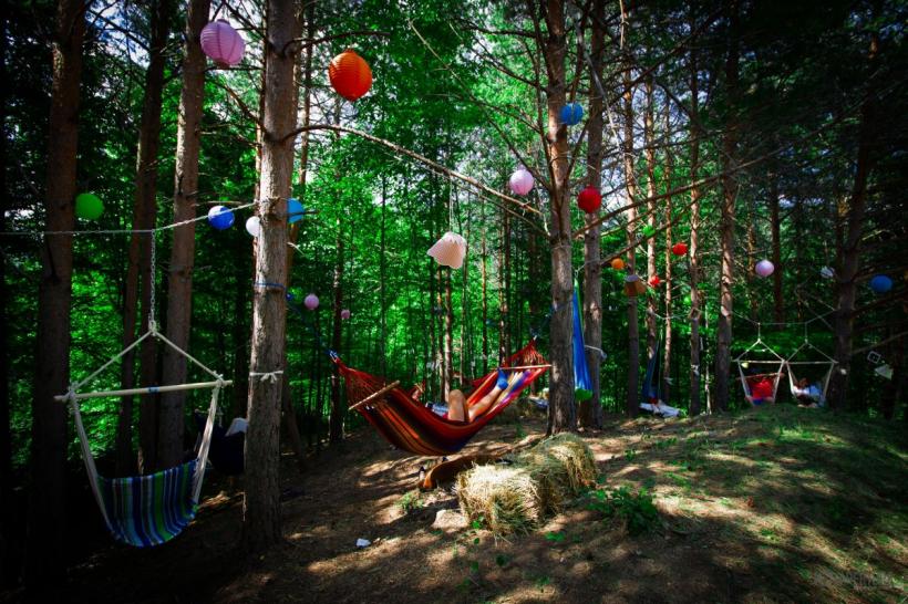 Artiști pentru prima dată în România, pe ritmuri de reggae, rock alternativ, jazz și world music. ​​​​​​​Vadoo Fest, sărbătoarea care te reconectează cu natura 18911976