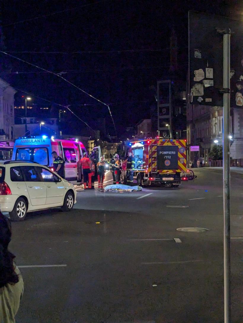 Un biciclist a fost lovit mortal de o mașină pe trecerea de pietoni din centrul orașului Cluj-Napoca 18912207