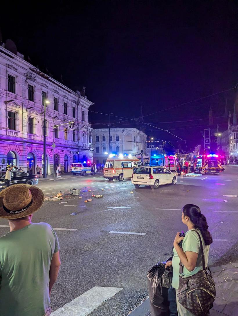 Un biciclist a fost lovit mortal de o mașină pe trecerea de pietoni din centrul orașului Cluj-Napoca 18912208