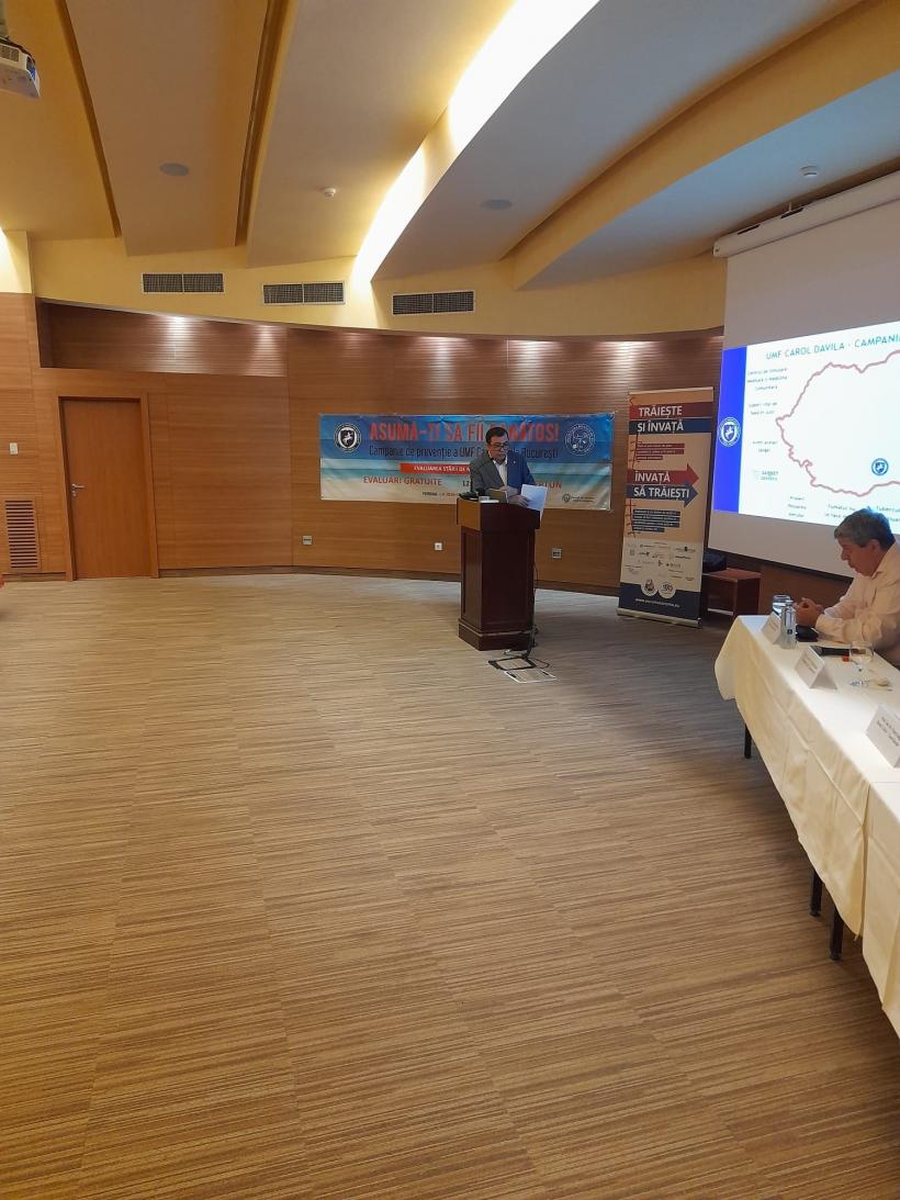 Campania de prevenție „Asumă-ți să fii sănătos!” s-a întors pe litoral: 36 de medici rezidenți și specialiști acordă consultații gratuite în cinci stațiuni 18912114