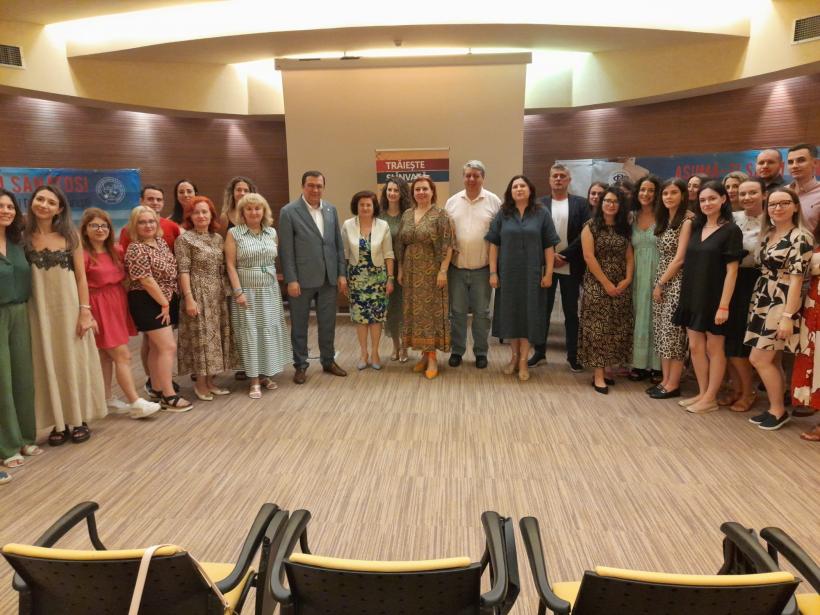 Campania de prevenție „Asumă-ți să fii sănătos!” s-a întors pe litoral: 36 de medici rezidenți și specialiști acordă consultații gratuite în cinci stațiuni 18912116