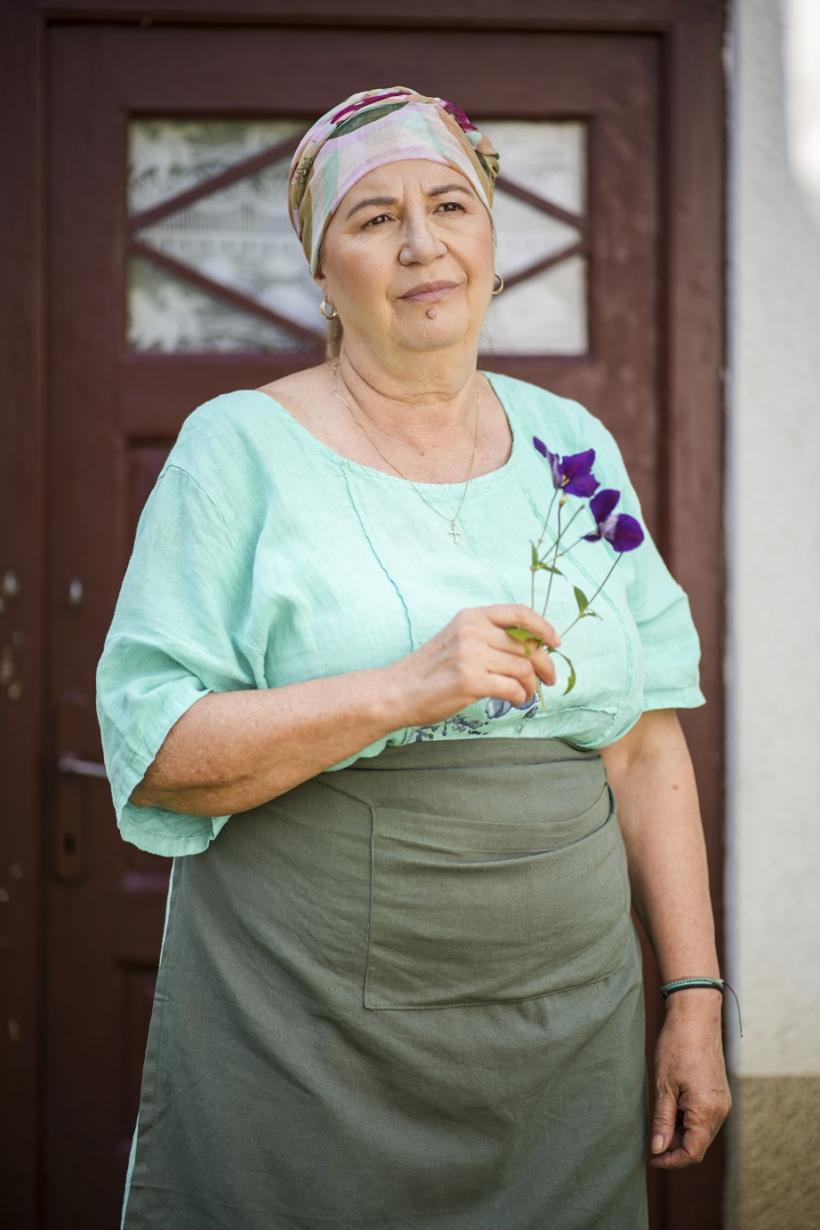 Magda Catone, Liliana Hodorogea şi Gelu Niţu se reunesc pe platoul de filmare de la Iubire cu parfum de lavandă 18912423