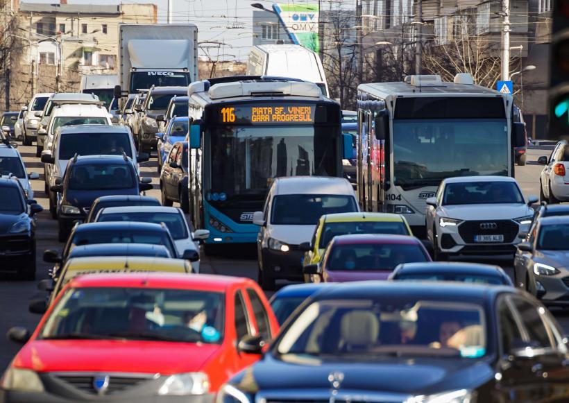 Pedepse mai aspre atât pentru cei care conduc fără permis, cât și pentru cei care le lasă mașini pe mână, după accidentul din Pantelimon 18912342