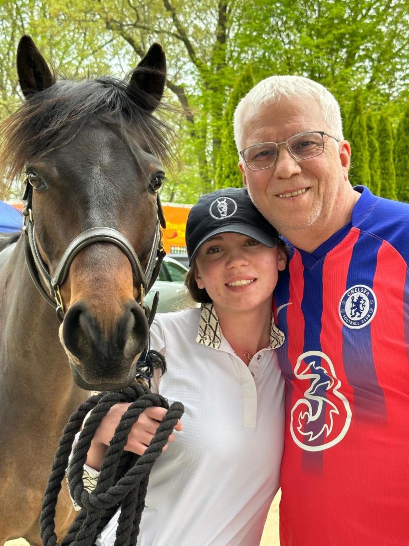 Utilul și plăcutul, la margine de oraș 18912613