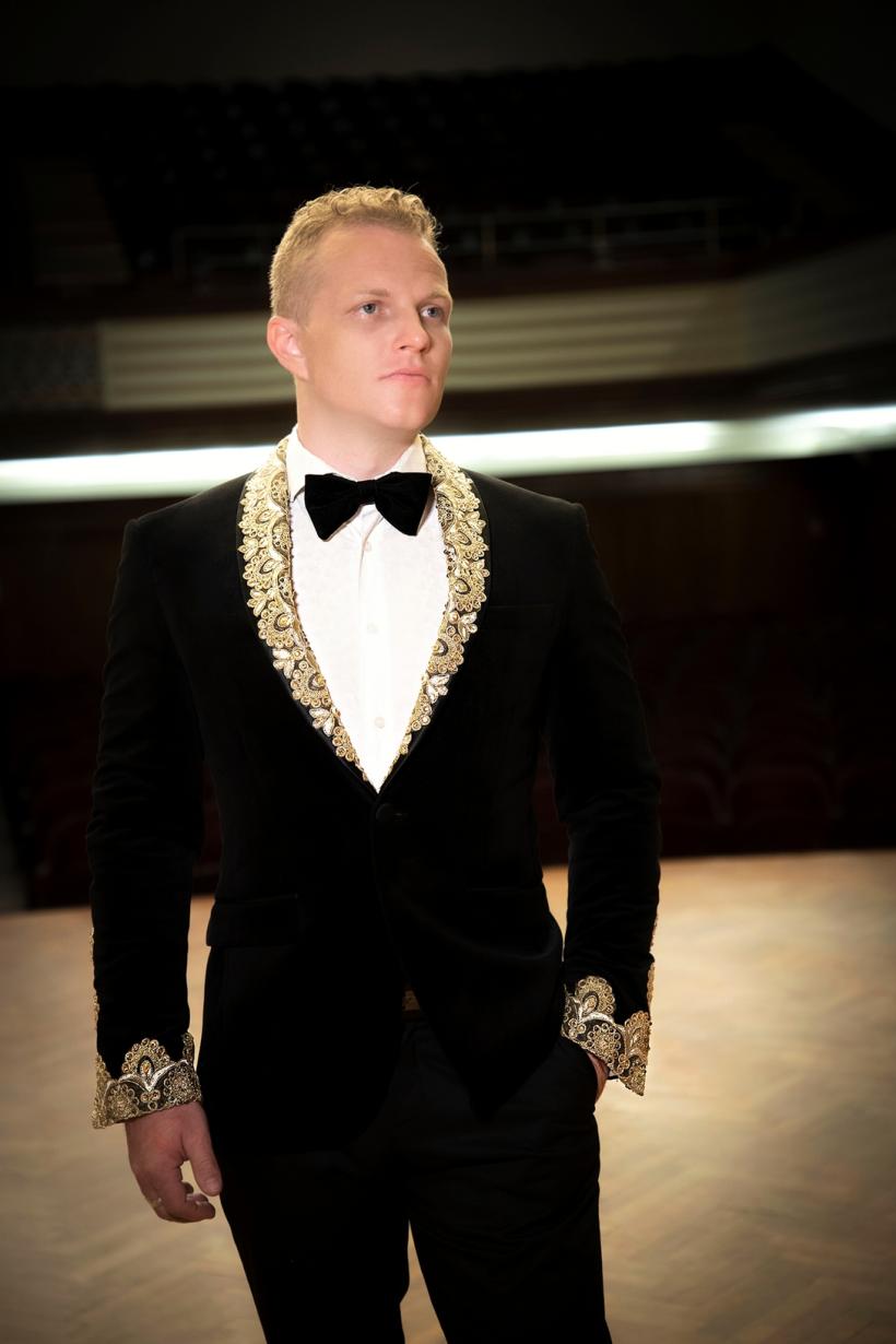 Tenorul ŞTEFAN von KORCH revine la Braşov în concertul de canzonete O SOLE MIO, pe 30 August la Sala Patria 18912506