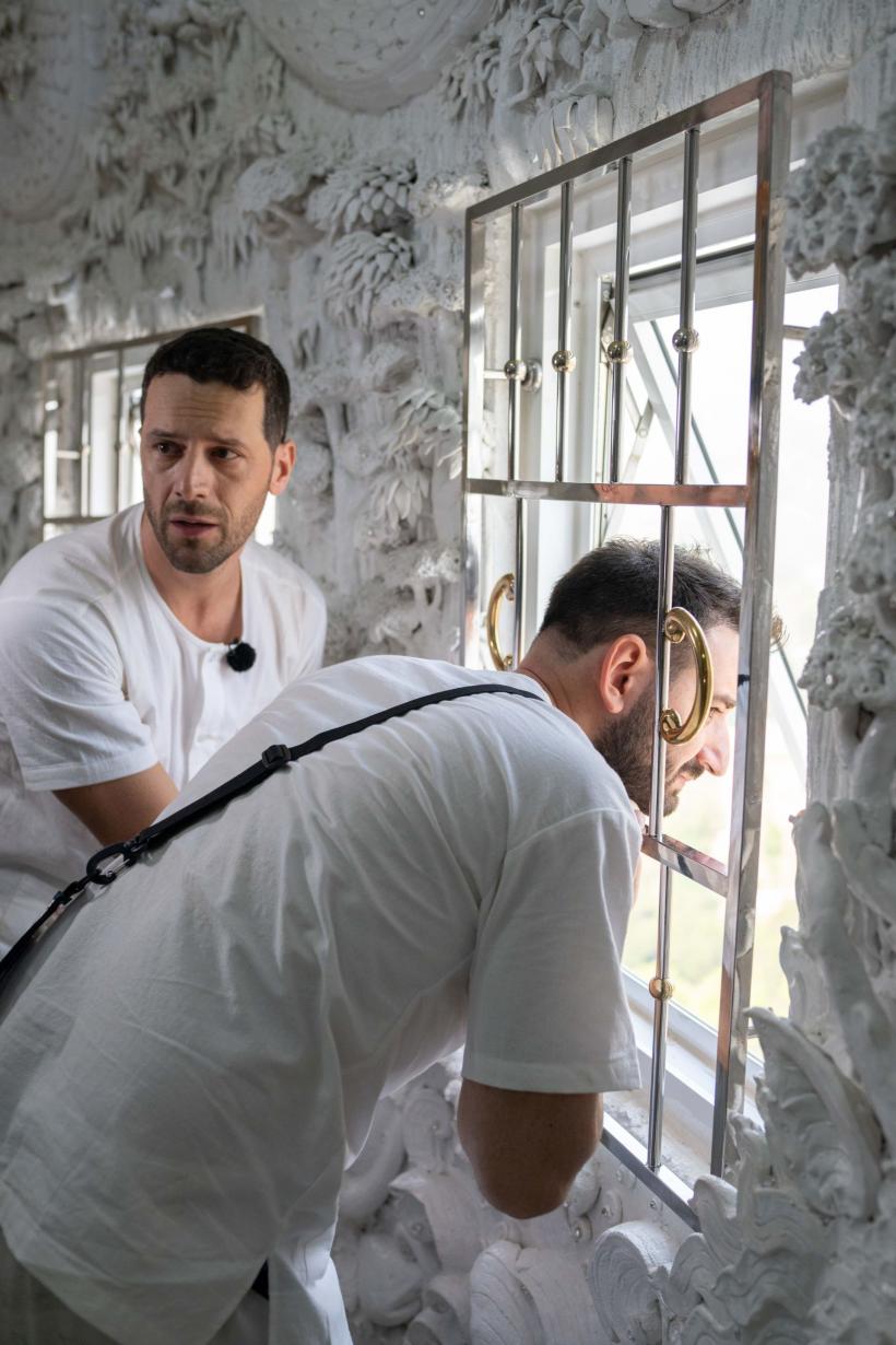 Adi Nartea și Cosmin Vîjeu intră în competiția sezonului 7 Asia Express cu ambiții mari. Adi Nartea: ”Dacă aș ieși după prima etapă, cred că aș pleca pe jos acasă!” 18913092