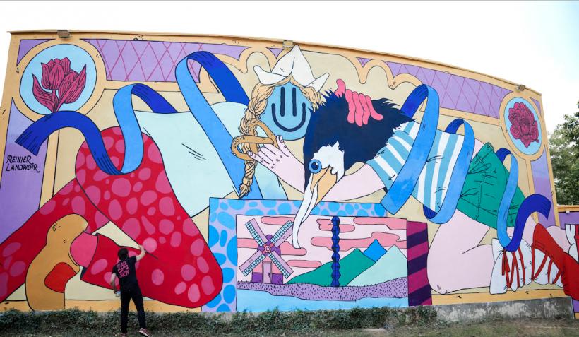 Arta contemporană iese în stradă la Eforie Sud 18913171