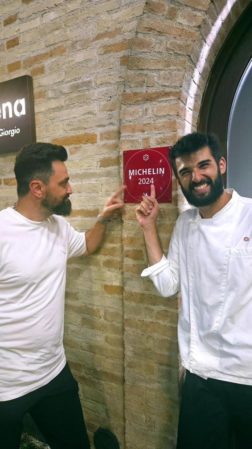 Chef Orlando Zaharia, vizită surpriză în Porto San Giorgio, la Chef Richard Abou Zaki:  ”Nu îl anunțasem că vin, a fost o întâlnire neplanificată care va rămâne de poveste” 18913282