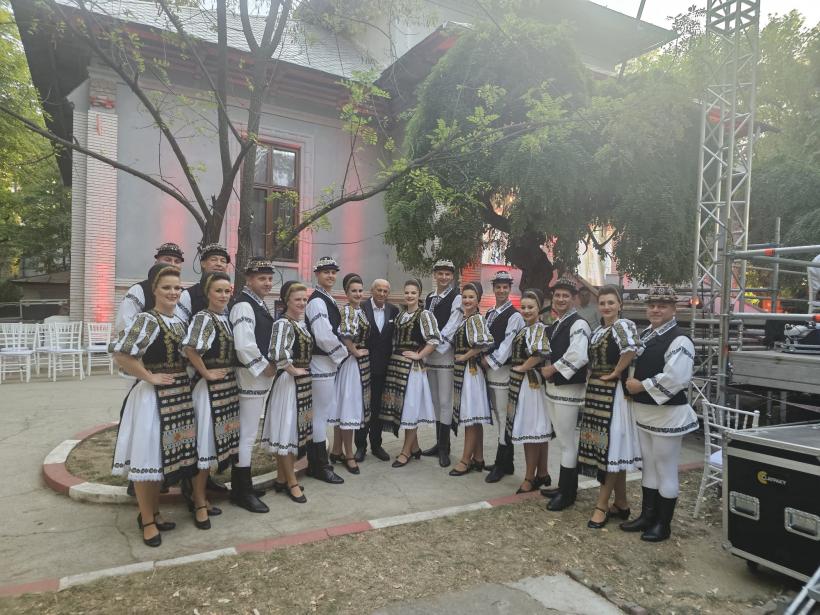 Gheorghe Zamfir a fost omagiat la Găești printr-o nouă și memorabilă ediție a Festivalului care îi poartă numele! 18913154