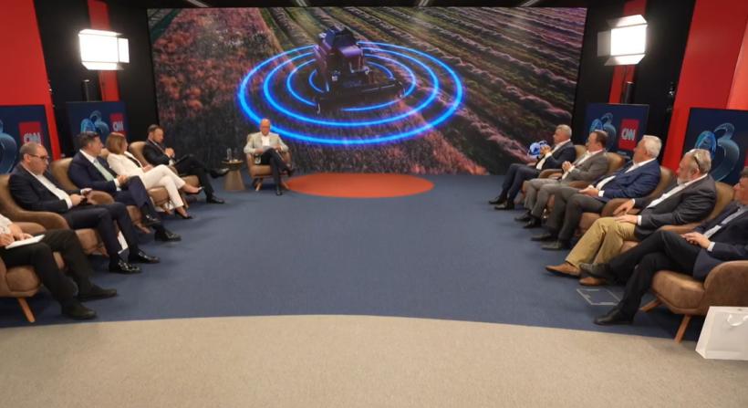 Conferința națională România Inteligentă „SCHIMBĂRILE CLIMATICE – Marile provocări, marile riscuri. Cât de pregătită este România?” 18913256