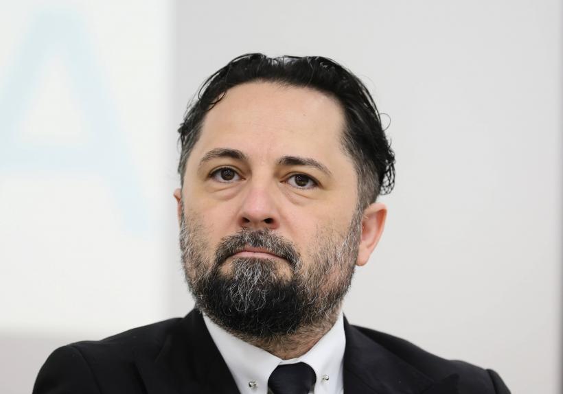 Scandalul de la Operă devine circ: două petiții contradictorii, din partea artiștilor. „Tinerimea Română” ar putea „înghiți” Opera Națională București 18913196