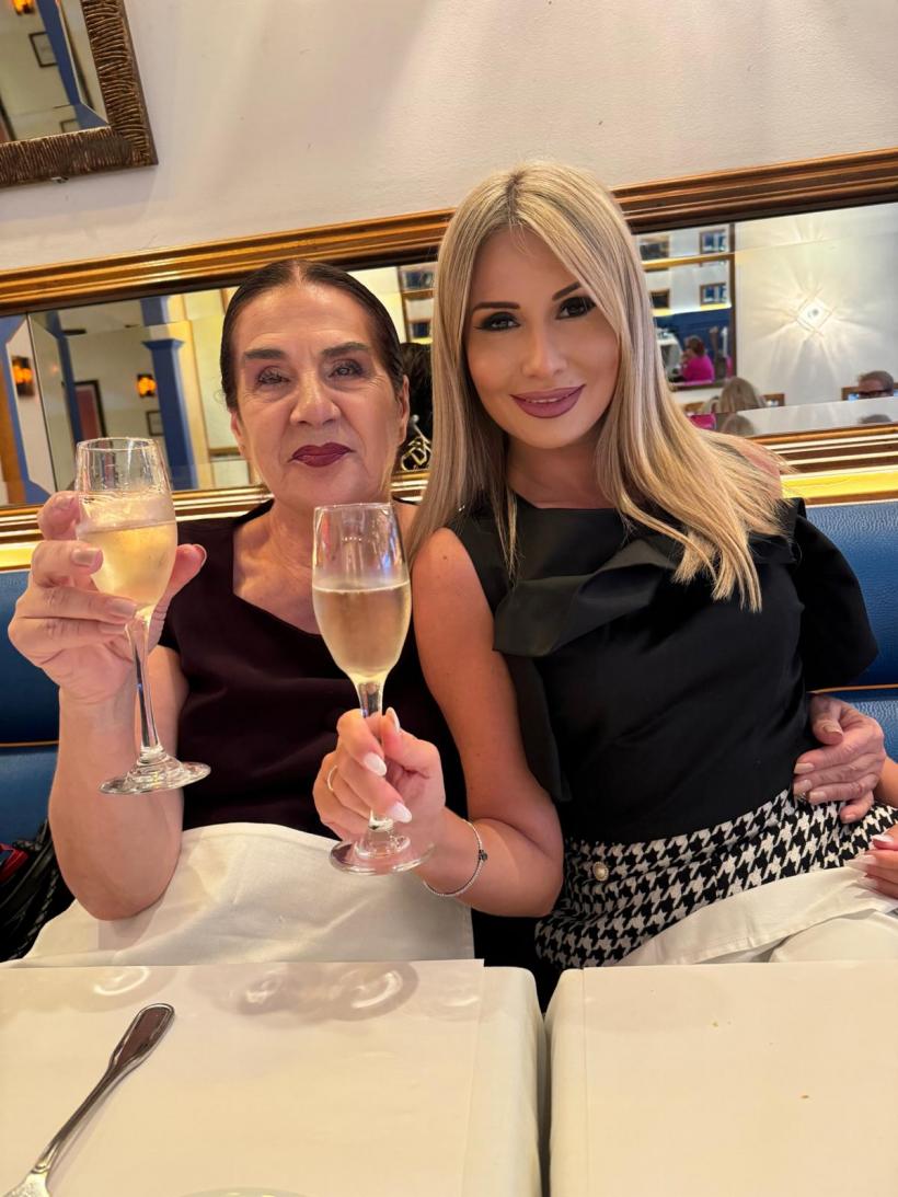 Echipa de filmare de la Antena Stars  a împărţit aceeaşi limuzină, în Los Angeles, cu vicepreşedinta Americii 18913672