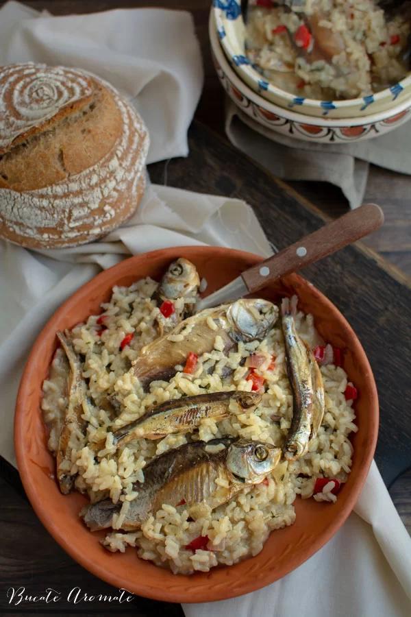 Un pont pentru o masă copioasă în oraș: Recomandare pentru un prânz  tonifiant 18913496