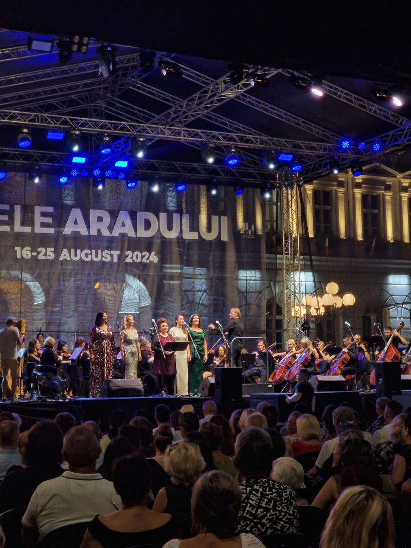 Mii de spectatori i-au aplaudat pe Valentina Naforniță, Ruxandra Donose, Ramón Vargas și Leontina Văduva în concertul final al International Salbek Opera Masterclass și al Zilelor Aradului 18914225