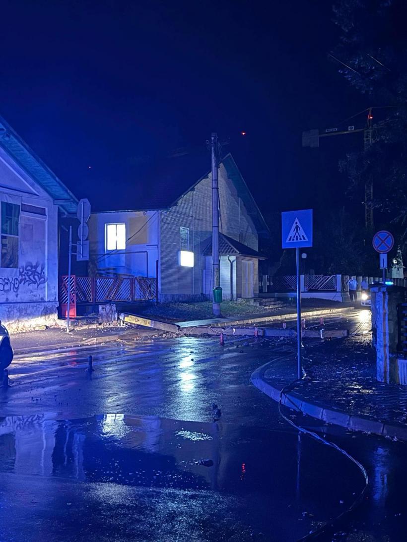 Furtună violentă în municipiul Iaşi: zeci de cetățeni au apelat 112 18914499