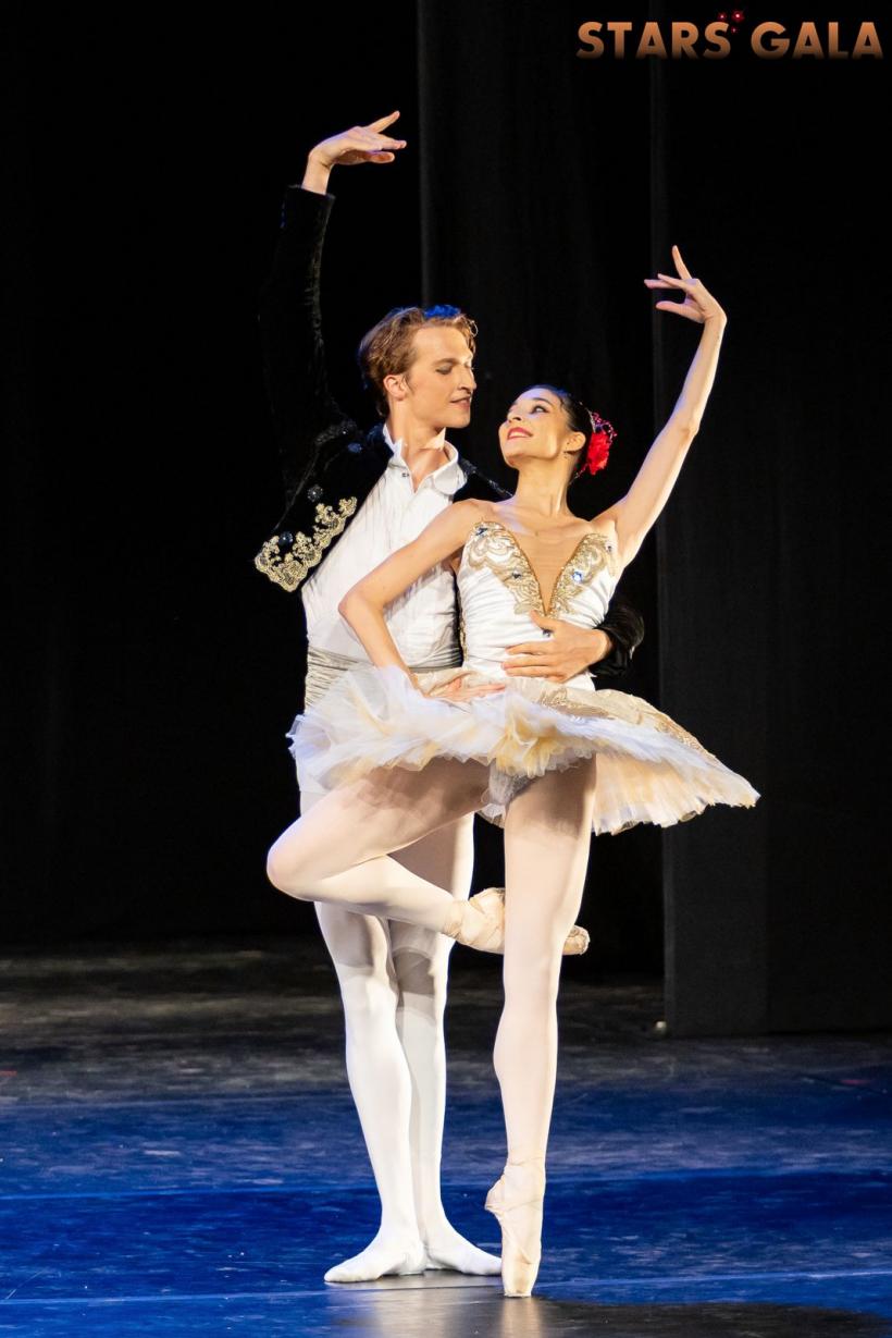 STARS GALA 2024  s-a încheiat în aplauze la scenă  deschisă 18914859