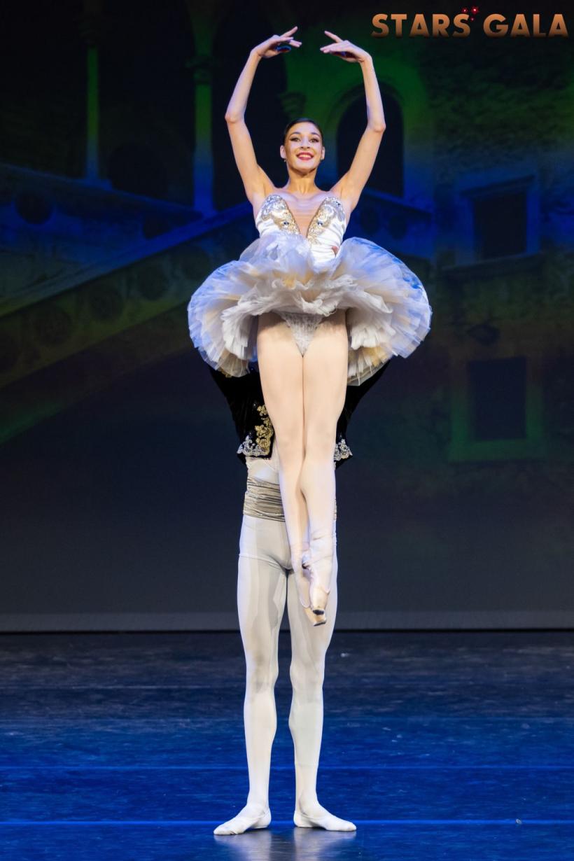 STARS GALA 2024  s-a încheiat în aplauze la scenă  deschisă 18914860