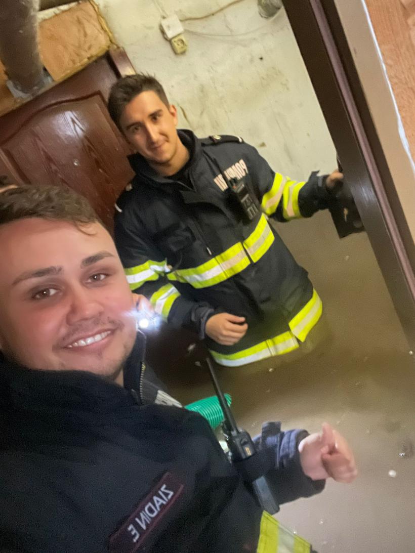 Potop la Constanța. Plaja din Vama Veche, ruptă de intemperii 18915050