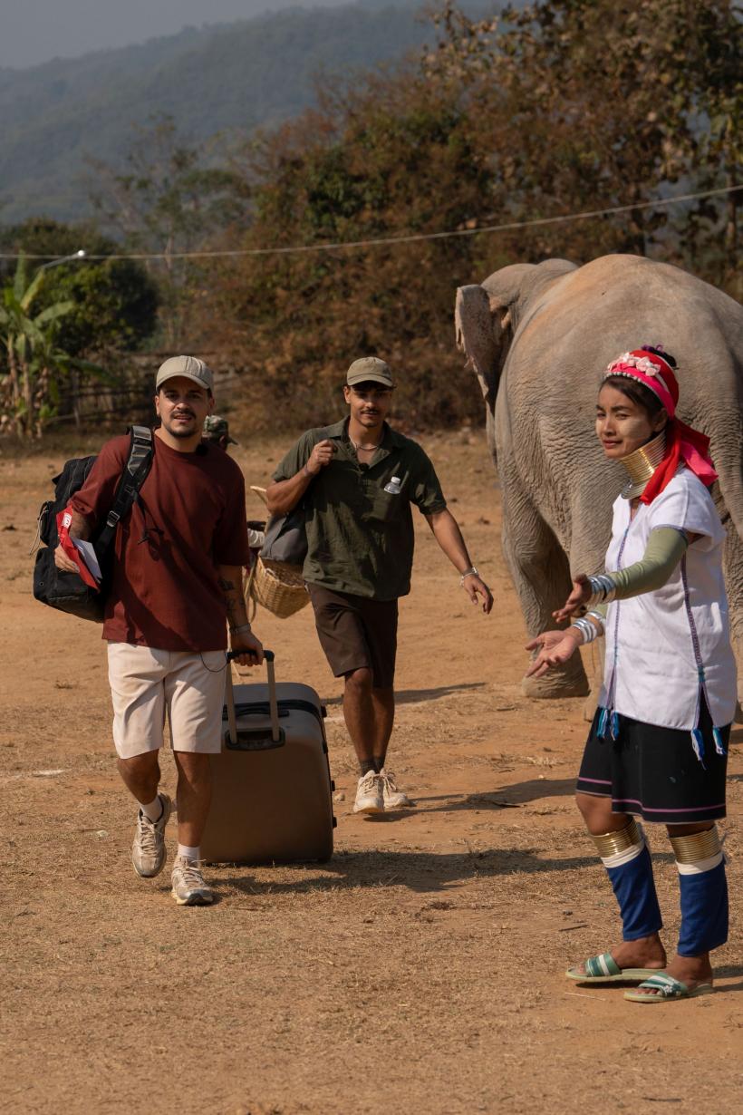 Start fulgerător pe Drumul Zeilor, în cursa Asia Express, duminica aceasta, la Antena 1: concurenții au parte de cel mai greu început al aventurii din toate cele șapte sezoane 18914924