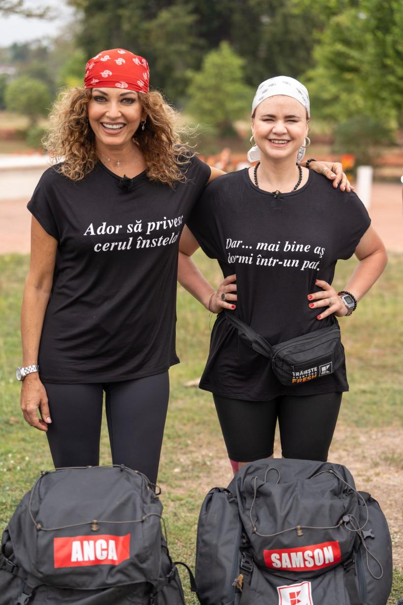 În această seară, de la 20:00, Marea premieră a celui de-al șaptelea sezon Asia Express: în căutarea rucsacurilor emblematice, echipele ajung în mijlocul triburilor din nordul Thailandei 18915174