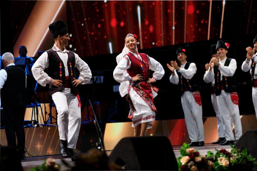 Festivalul Național al Cântecului și Dansului Popular Românesc Mamaia 2024, la final  Maria Dragomiroiu a primit Premiul Special “MAMAIA Nostalgia” din partea OMD Mamaia Constanța 18915551