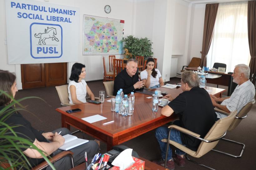 Reprezentanții PUSL s-au întâlnit cu membri ai conducerii Federației Romalimenta 18915736