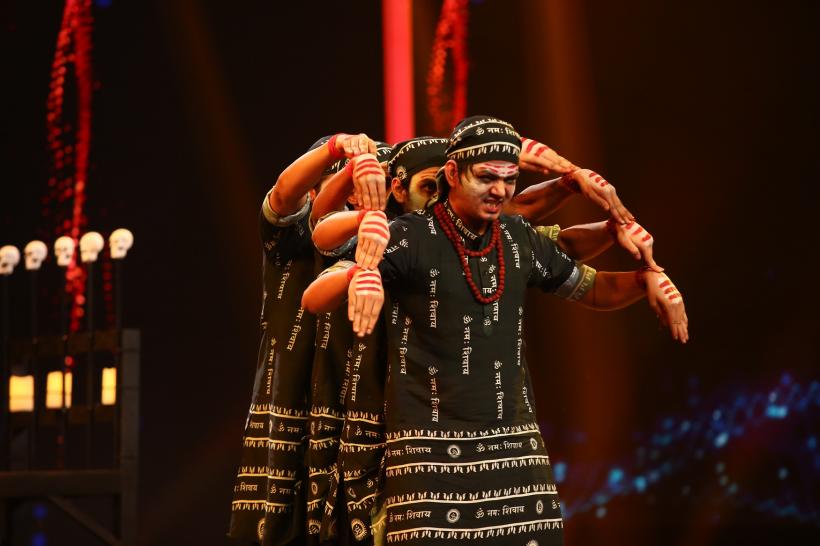 B Unique Crew urcă pe scena iUmor cu un număr spectaculos de dans. Juriul iUmor, captivat și înfricoșat, în același timp: ,,Doar o dată pe sezon se întâmplă ceva de genul ăsta!” 18915837