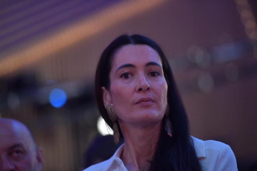 Sfârșitul marelui slogan al USR: Partidul „Fără penali” a pus-o prima pe lista de candidați pentru Senat pe inculpata Clotilde Armand, trimisă în judecată pentru conflict de interese 18915719