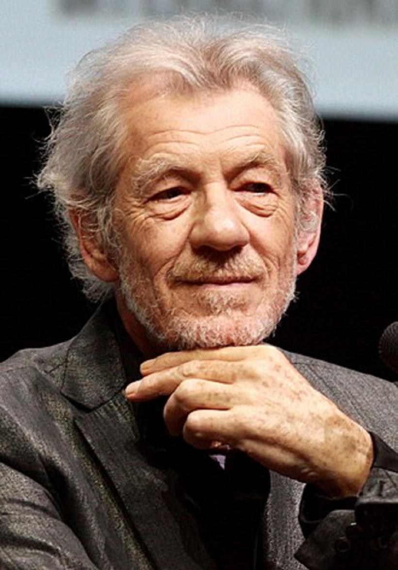 Ian McKellen, din „Stăpânul Inelelor”, despre întâlnirea cu Elisabeta a II-a: „Nepoliticoasă!”